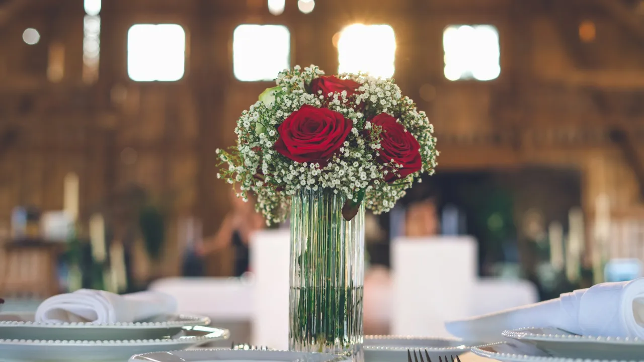 Centros de Mesa con Diseño Estratégico y Estándar Profesional.